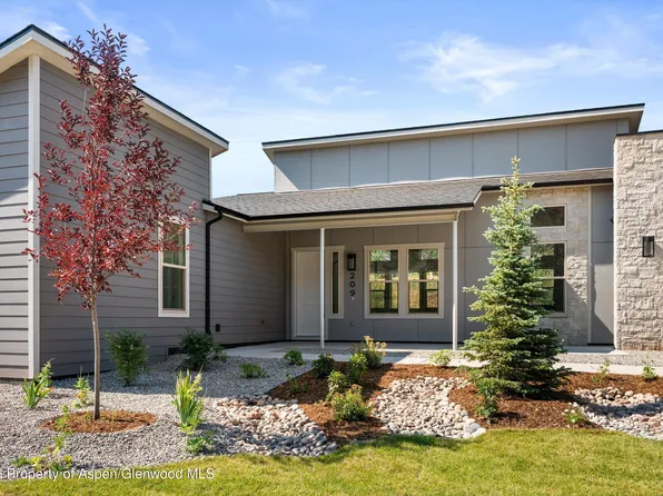 209 Blue Heron Dr, Glenwood Springs, CO 81601