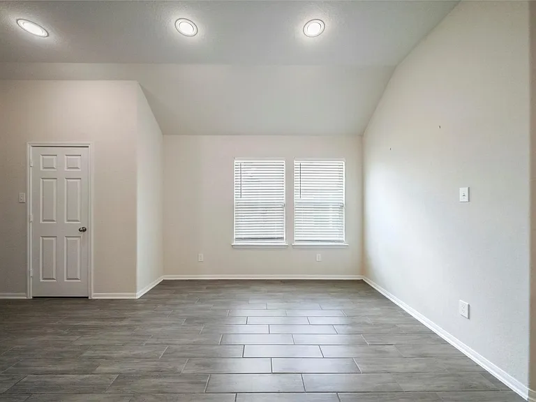 3227 Fairhaven Ln — Photo 16