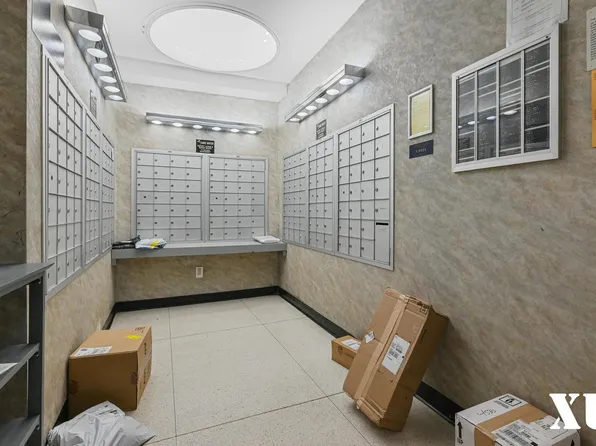 43-10 Kissena Boulevard image 19 of 22