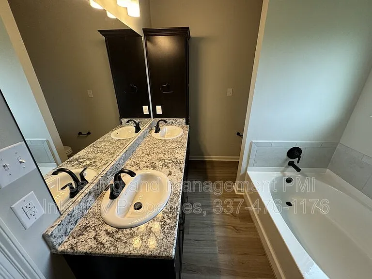 112 Segovia Way — Photo 15