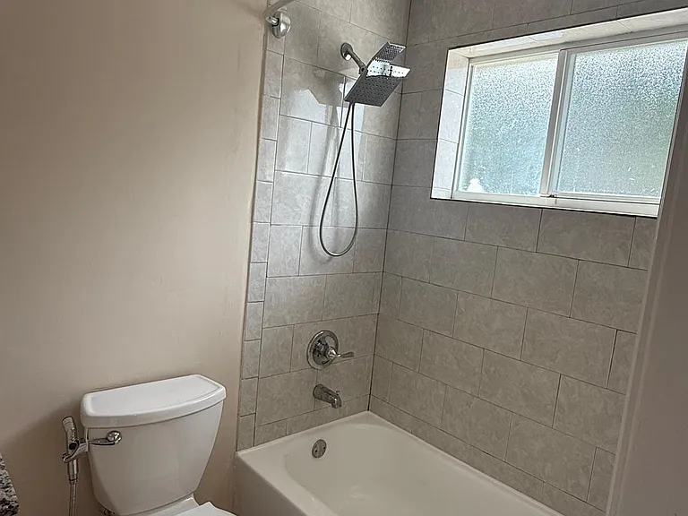 SW 133rd Pl — Photo 8