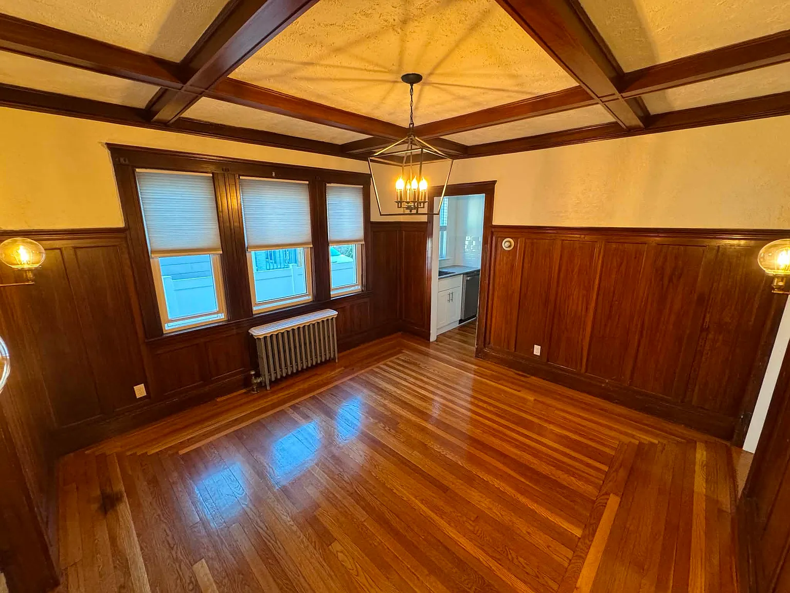 3 bed, 1400 sqft, $3,000 — Photo 3