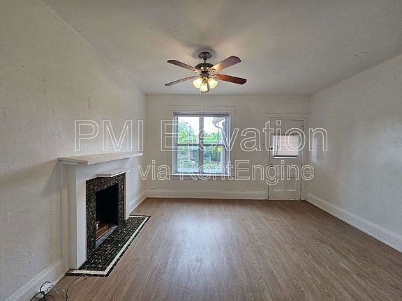 4th image of 2912 N York St