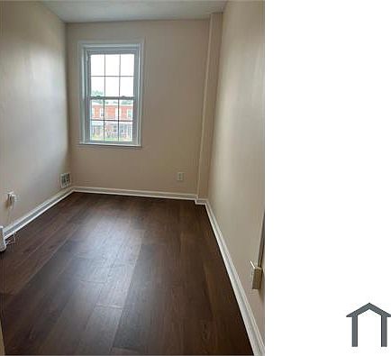 3rd image of 7452 Lawrence Rd