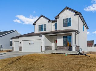 733 E 240 N, Tremonton, UT 84337