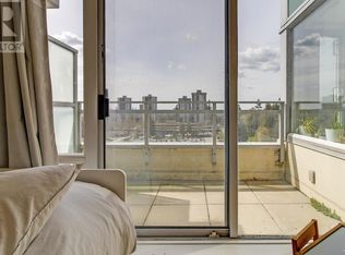 9868 Cameron St #505, Burnaby, BC V3J0A5