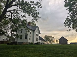 516 Holston Dr, Blountville, TN 37617