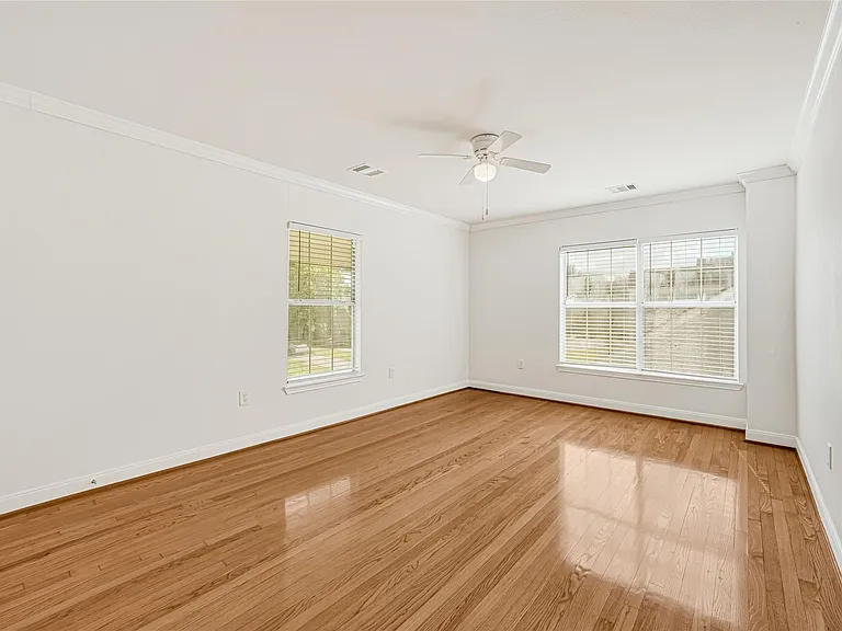 4390 Harvest Ln — Photo 16