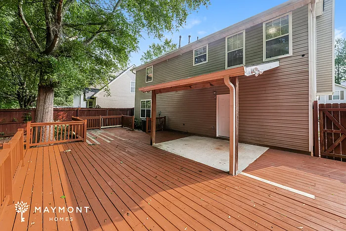 2409 Rambling Way — Photo 12