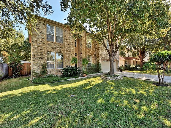 2nd image of 2608 Glenwood Trl