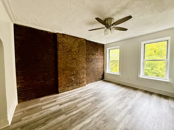 109 5th Avenue image 2 of 8