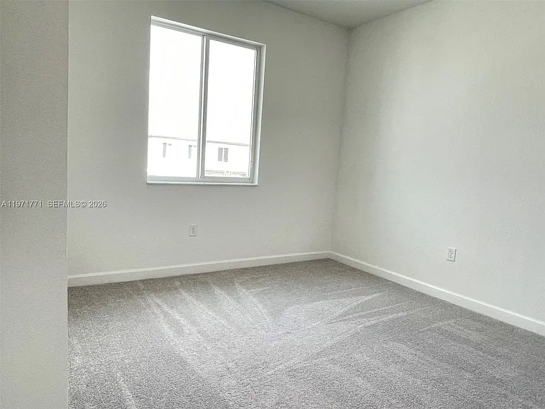1427 SE 7th Ter #1427 — Photo 21
