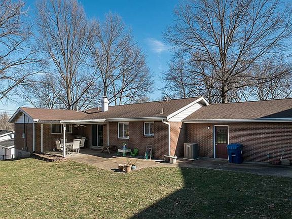 3rd image of 1241 Danvers Dr