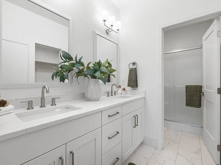 2318 E Ringneck St — Photo 45