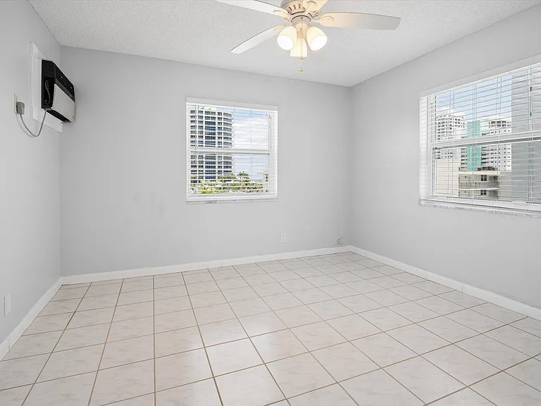 720 Orton Ave #607 — Photo 9