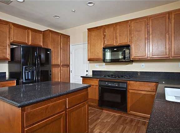 5th image of 16328 Calloway Dr