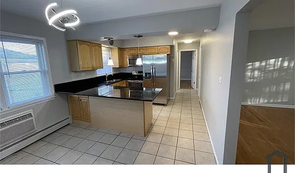 2 bed, 900 sqft, $2,400 — Photo 4