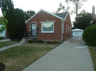 9609 Warwick St, Detroit, MI 48228