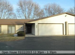 905 Jacobsen Rd #G-2, Neenah, WI 54956