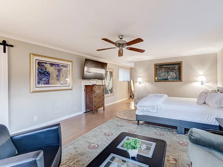 Mar Vista Dr — Photo 12