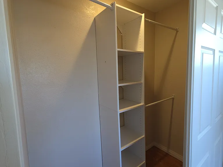 215 Almond St — Photo 8