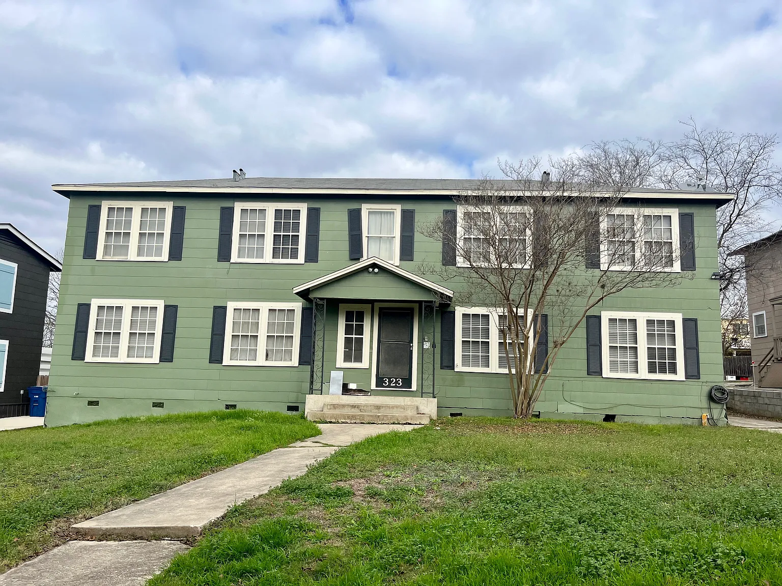 1 bed, 825 sqft, $1,275 — Photo 1