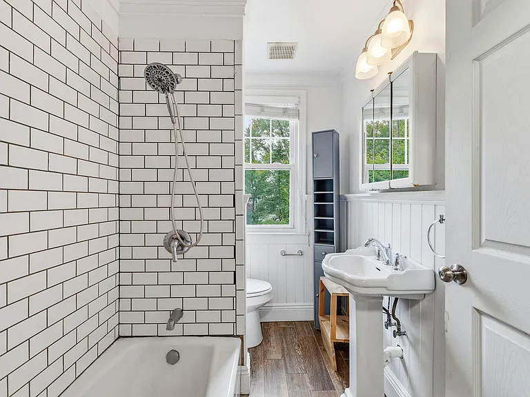 9 Belden Pl — Photo 12