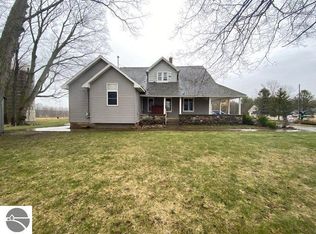 5802 Knight Rd, Kingsley, MI 49649