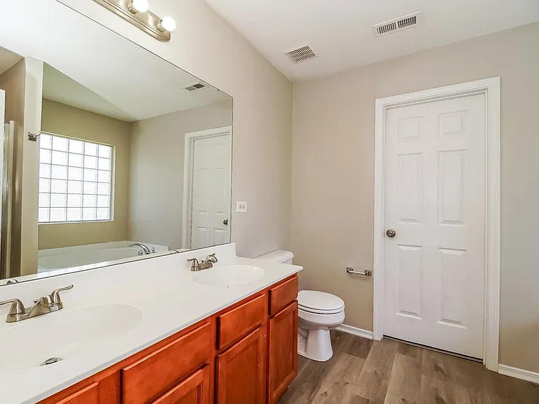 4506 Carnfeld Ln — Photo 12