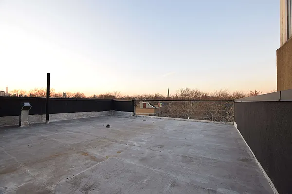 Rented by null | media 60