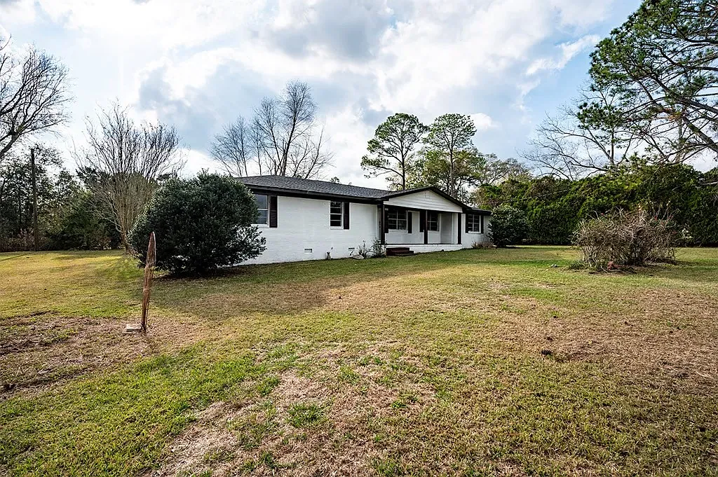 143 Red Rock Rd — Photo 2