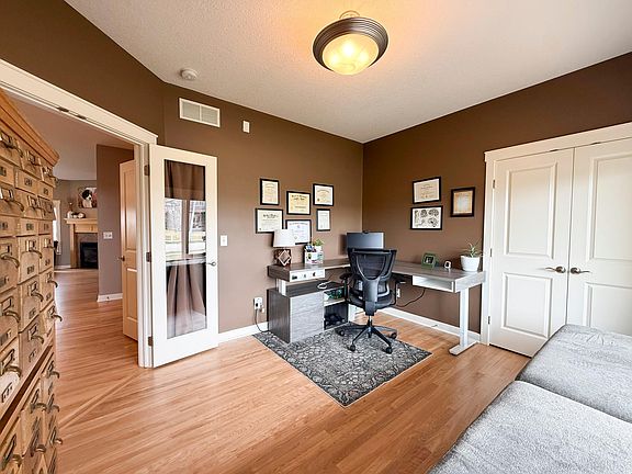 3rd image of 4101 Stone Point Dr NE