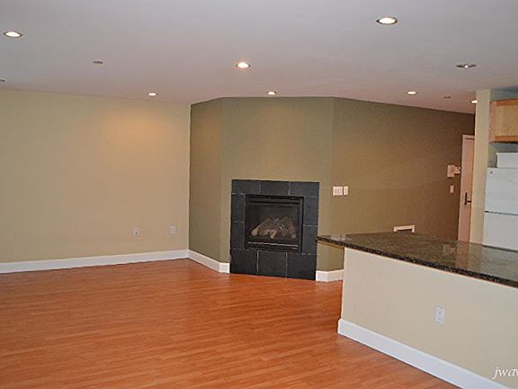 3rd image of 1500 Revere Ave #1