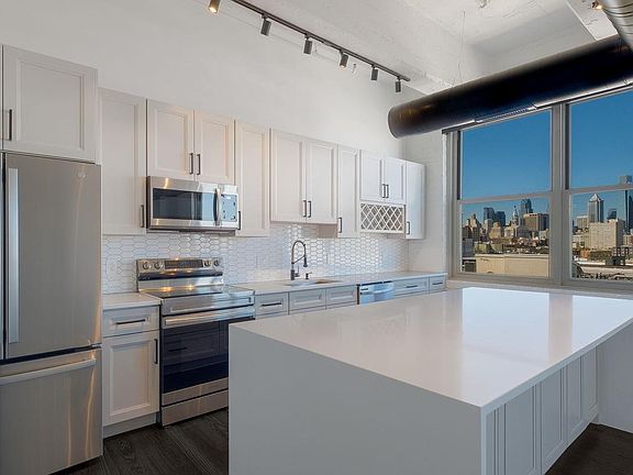 2nd image of 444 N 4th St Unit 601