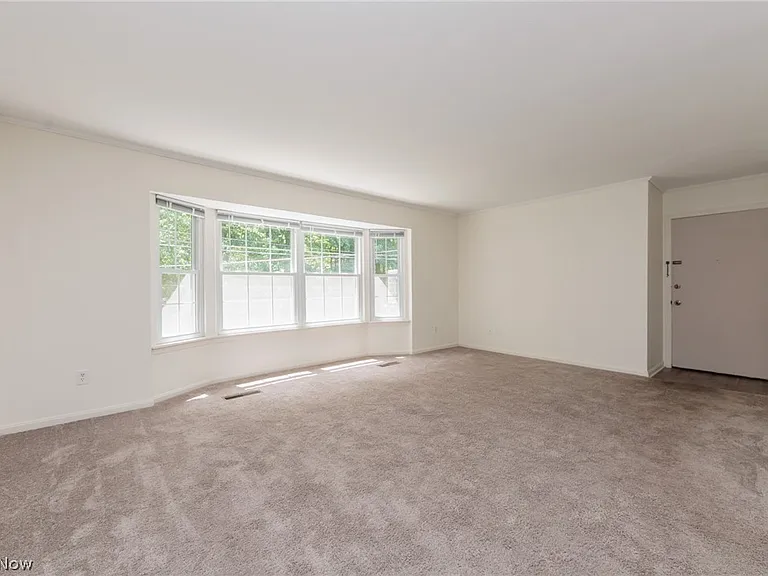 7020 Carriage Hill Dr #202 — Photo 3