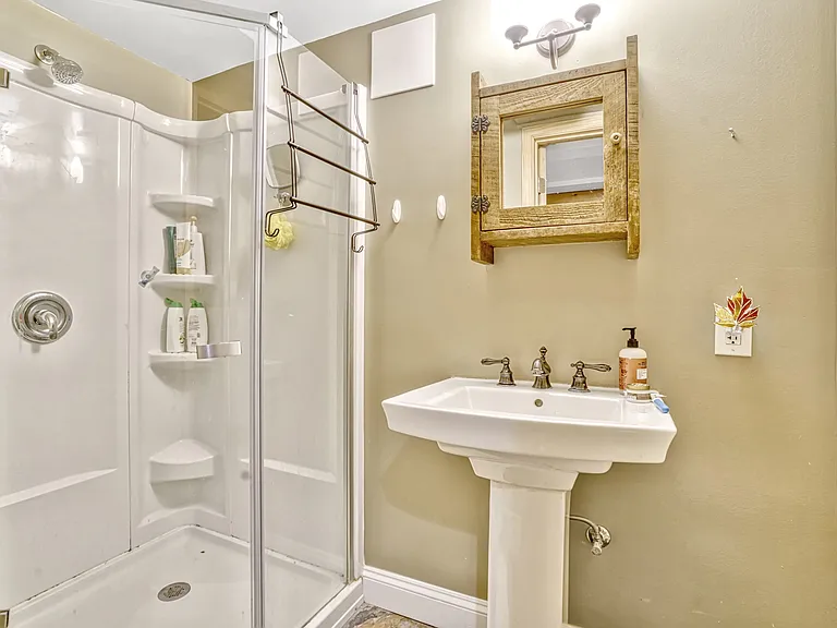 416 S Abingdon St — Photo 27