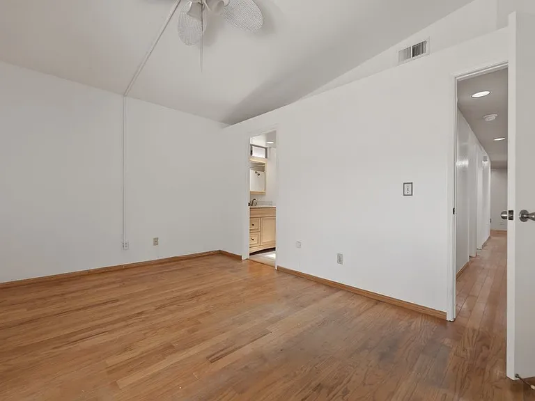 11920 Avenida Marcella — Photo 12