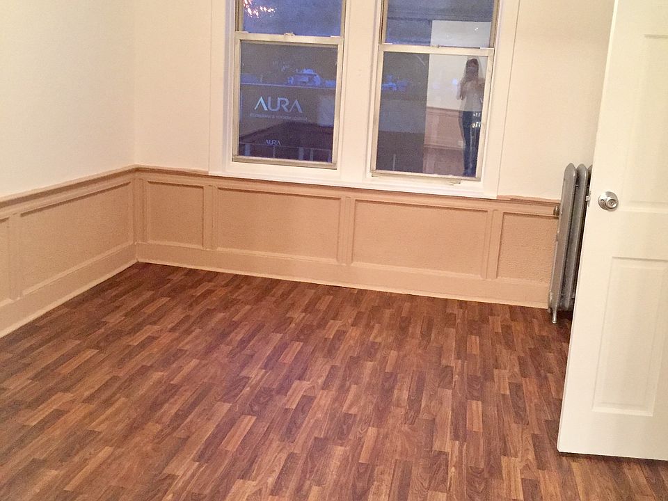 1st image of 2841 Steinway St #2