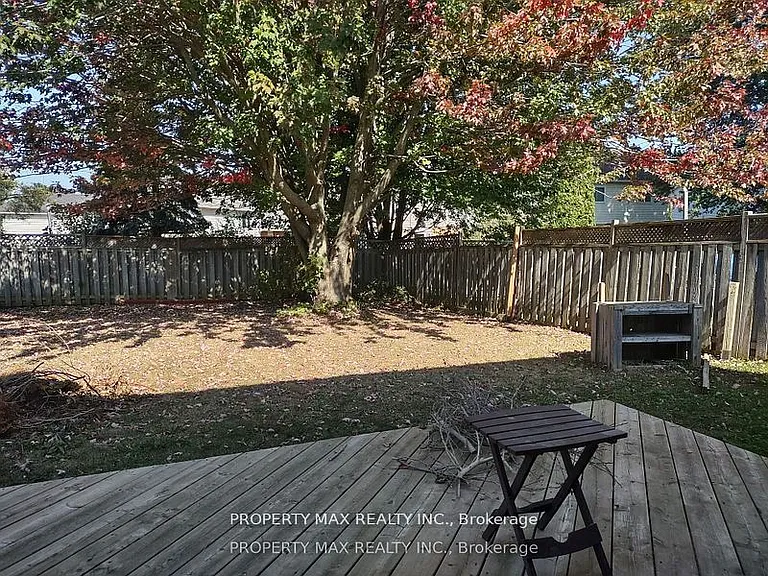 30 Glenabbey Dr #3 — Photo 12