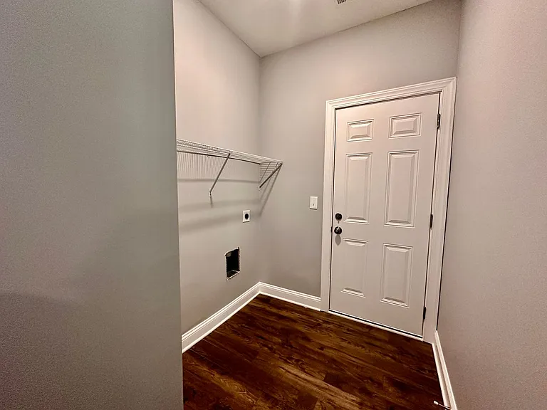 628 Milner St #A — Photo 11