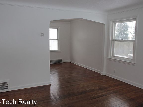 4th image of 14210 Viola Ave