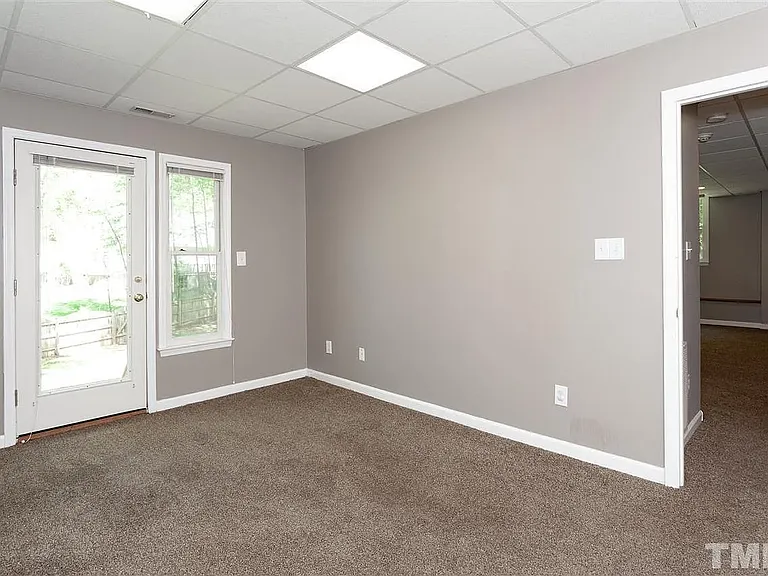 107 Thensia Ct — Photo 19