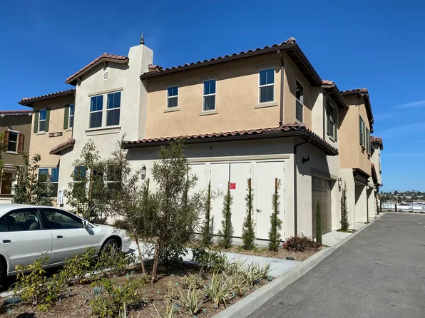 1180 Delpy View Point, Vista, CA