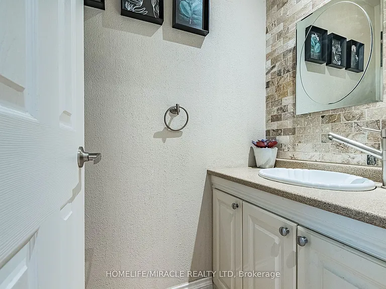 2335 Council Ring Rd — Photo 25