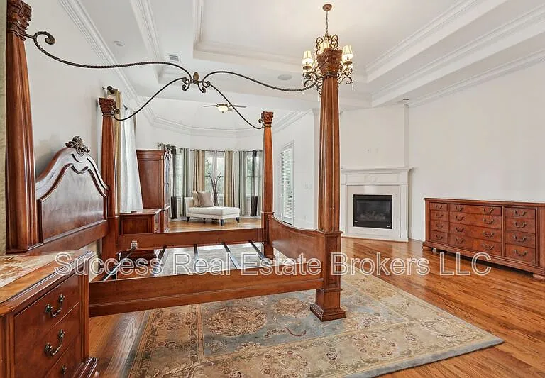 343 Summer Garden Dr — Photo 42