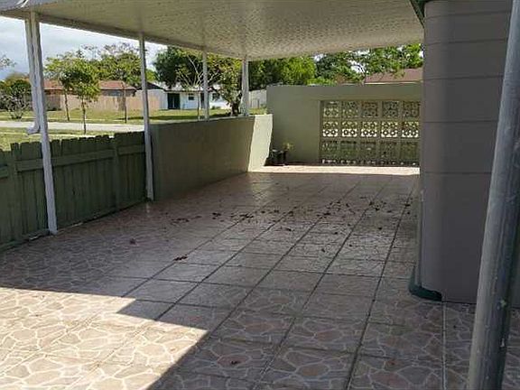 5th image of 2961 NW 192nd St