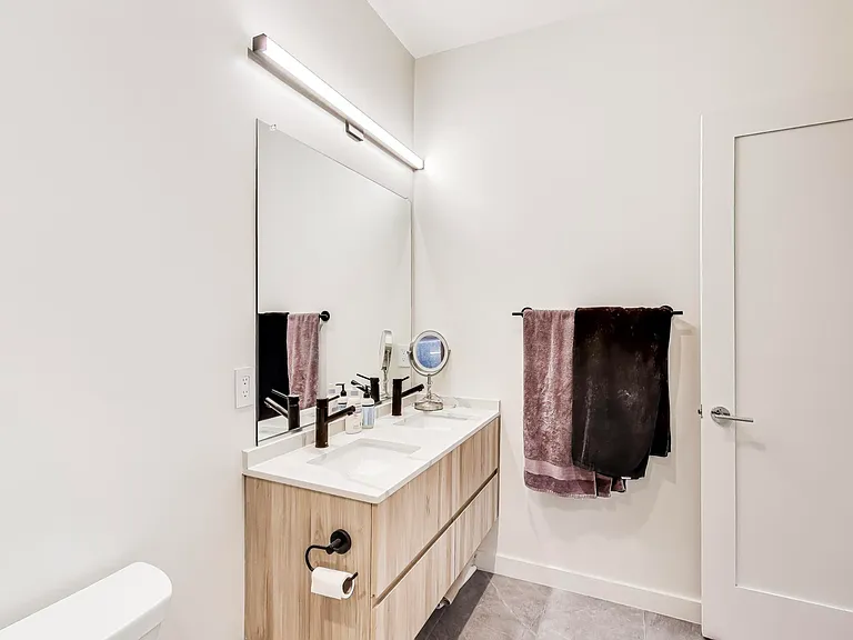2216 40th Pl NW #2 — Photo 7