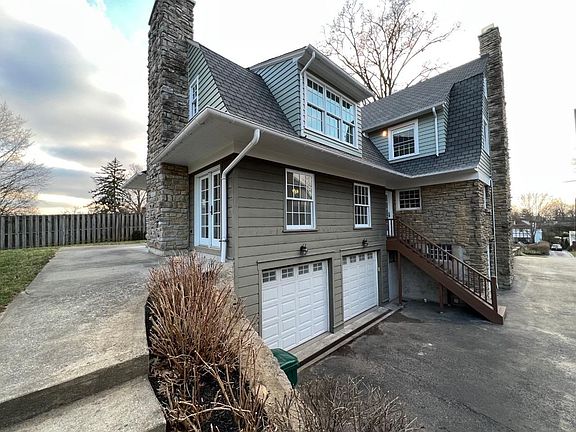 3rd image of 1404 Herschel Ave