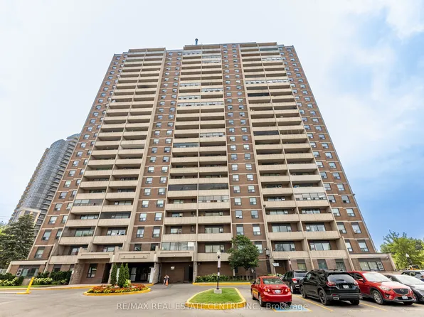 3390 Weston Rd #1009, Toronto, ON M9M 2X3