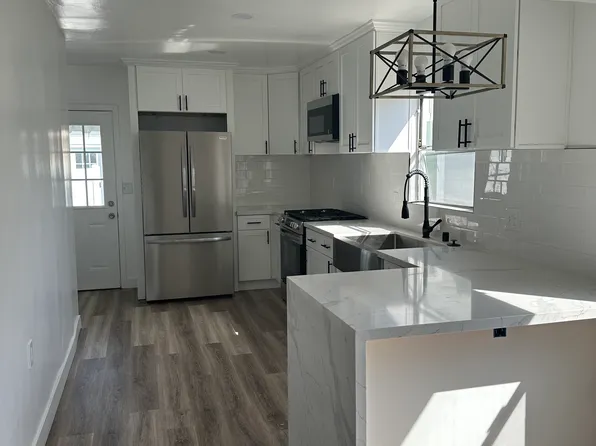 1721 E 5th St, Long Beach, CA 90802